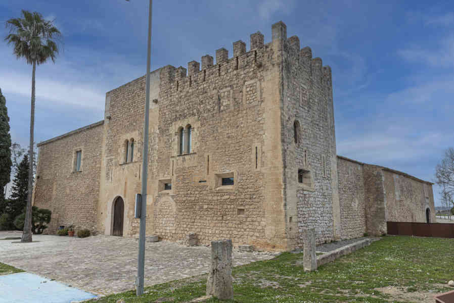Mallorca - Manacor 07 - museo de Historia de Manacor.jpg